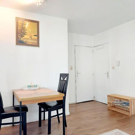Прекрасная Студия В Г. Антверпен Antwerp Luaran gambar